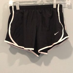 Nike PETITE dri-fit shorts